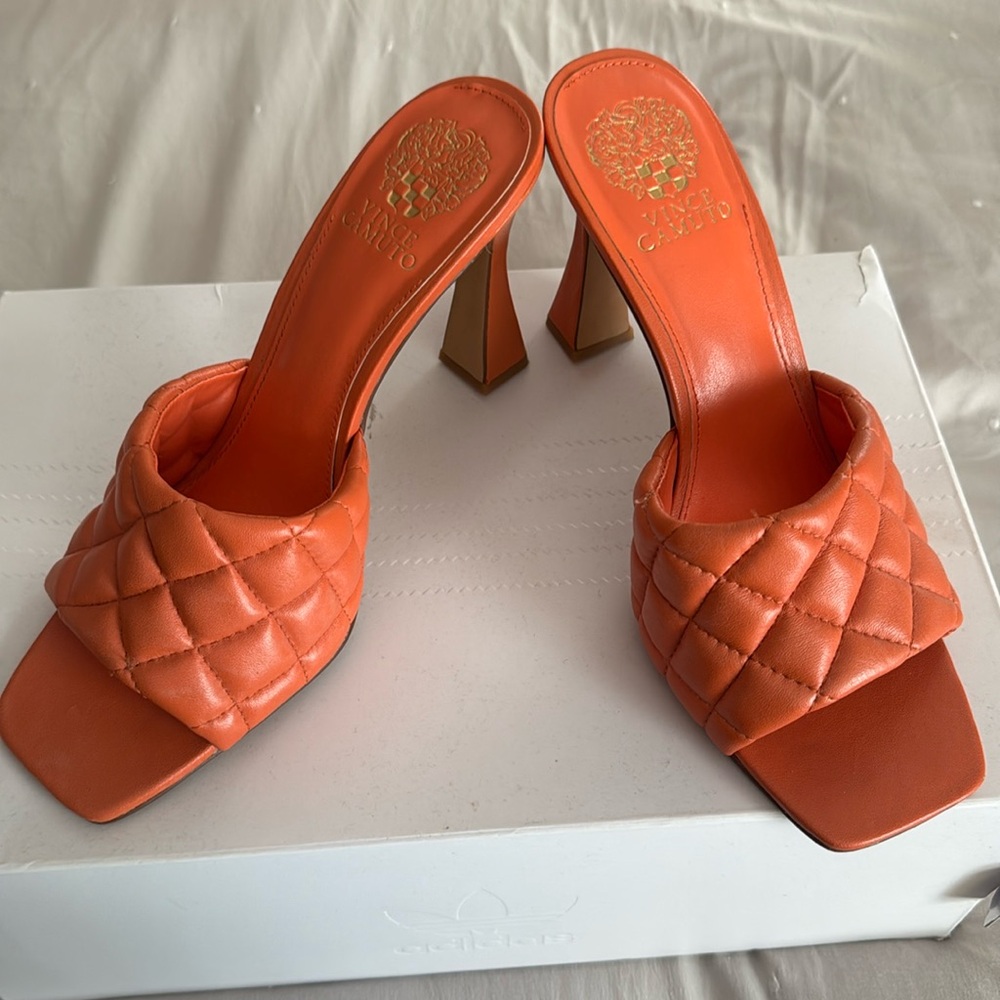 Vince Camuto women’s heels